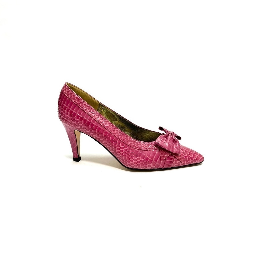 Vintage 1980s pink reptile leather pointed toe bow pumps